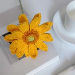 yellow crochet daisy flower